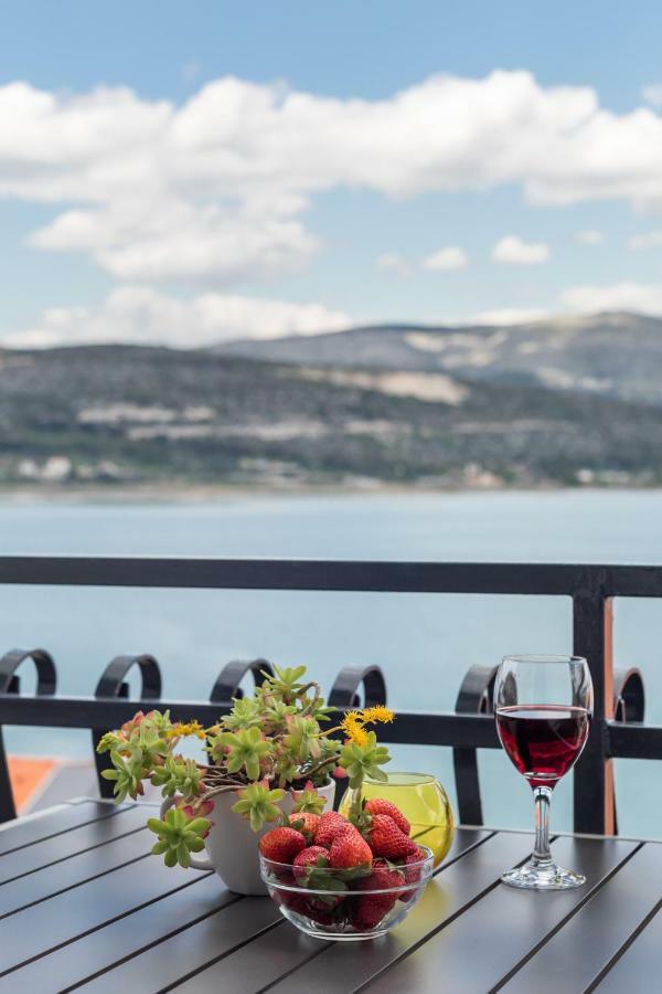 Apartments Rogulj Trogir Exterior photo